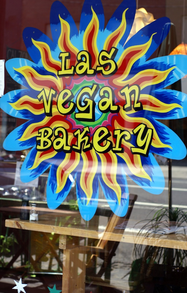 Las Vegan Bakery Cafe 22 Smith St Collingwood Melbourne Hot or Not review Las Vegan Bakery Cafe 22 Smith St Collingwood Melbourne Hot or Not review