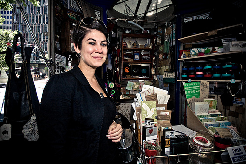 pillar pillar HOT Chat: Leyla Acaroglu of Eco Innovators Showcase